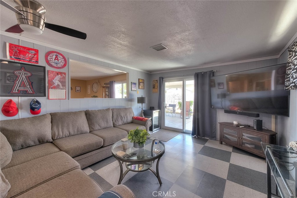 11229 Town & Country Drive Riverside, CA 92505 - Photo 15 of 36 Family room 2