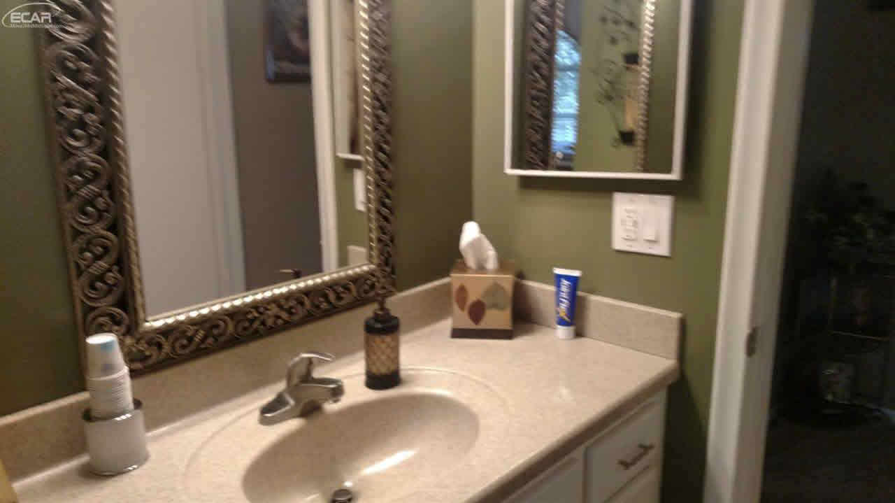1520 West Judd Road Flint, MI 48507 - Photo 13 of 31