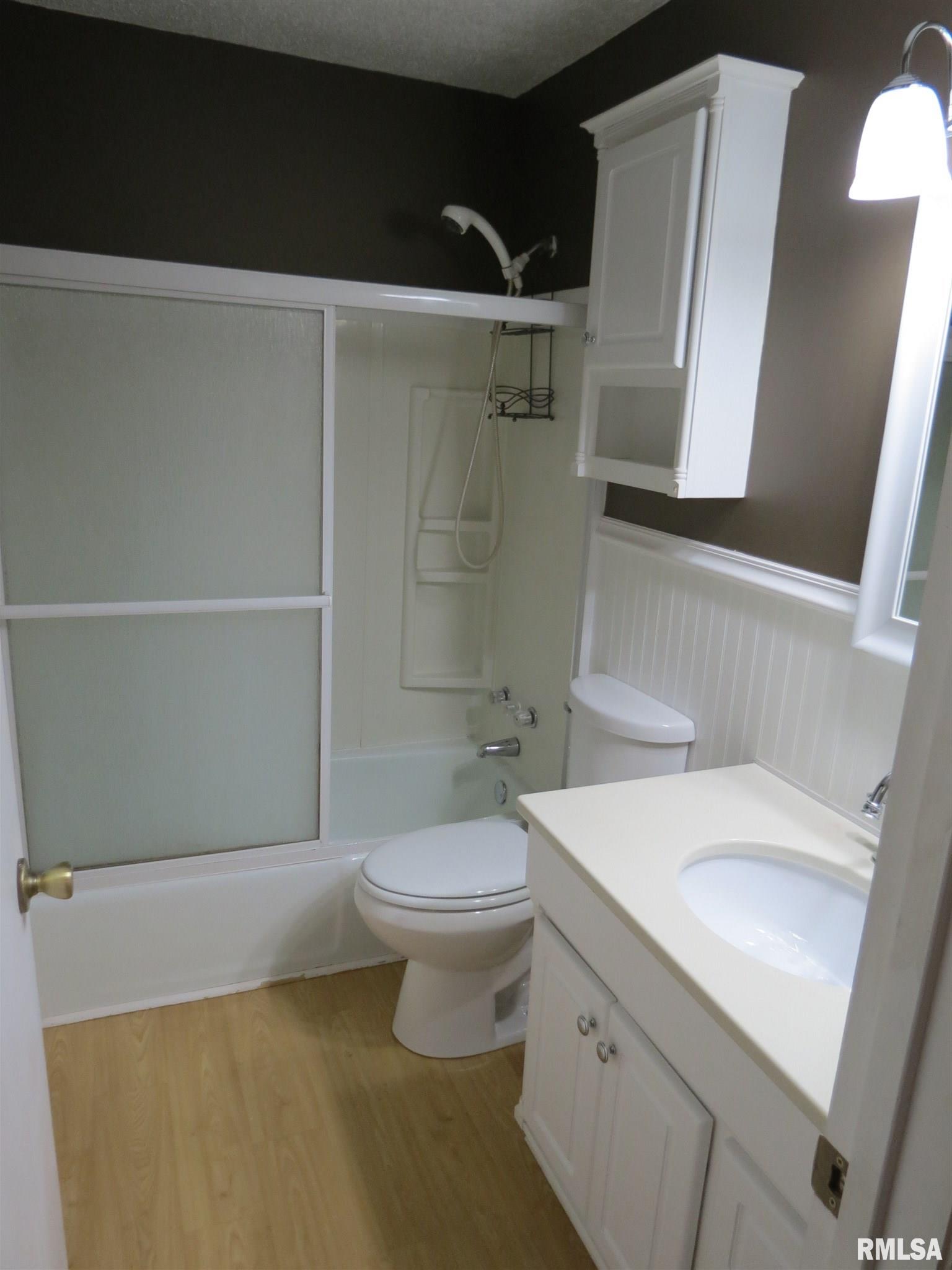 1918 Jeanette Lane Springfield, IL 62702 - Photo 8 of 11 Gallery Image 8