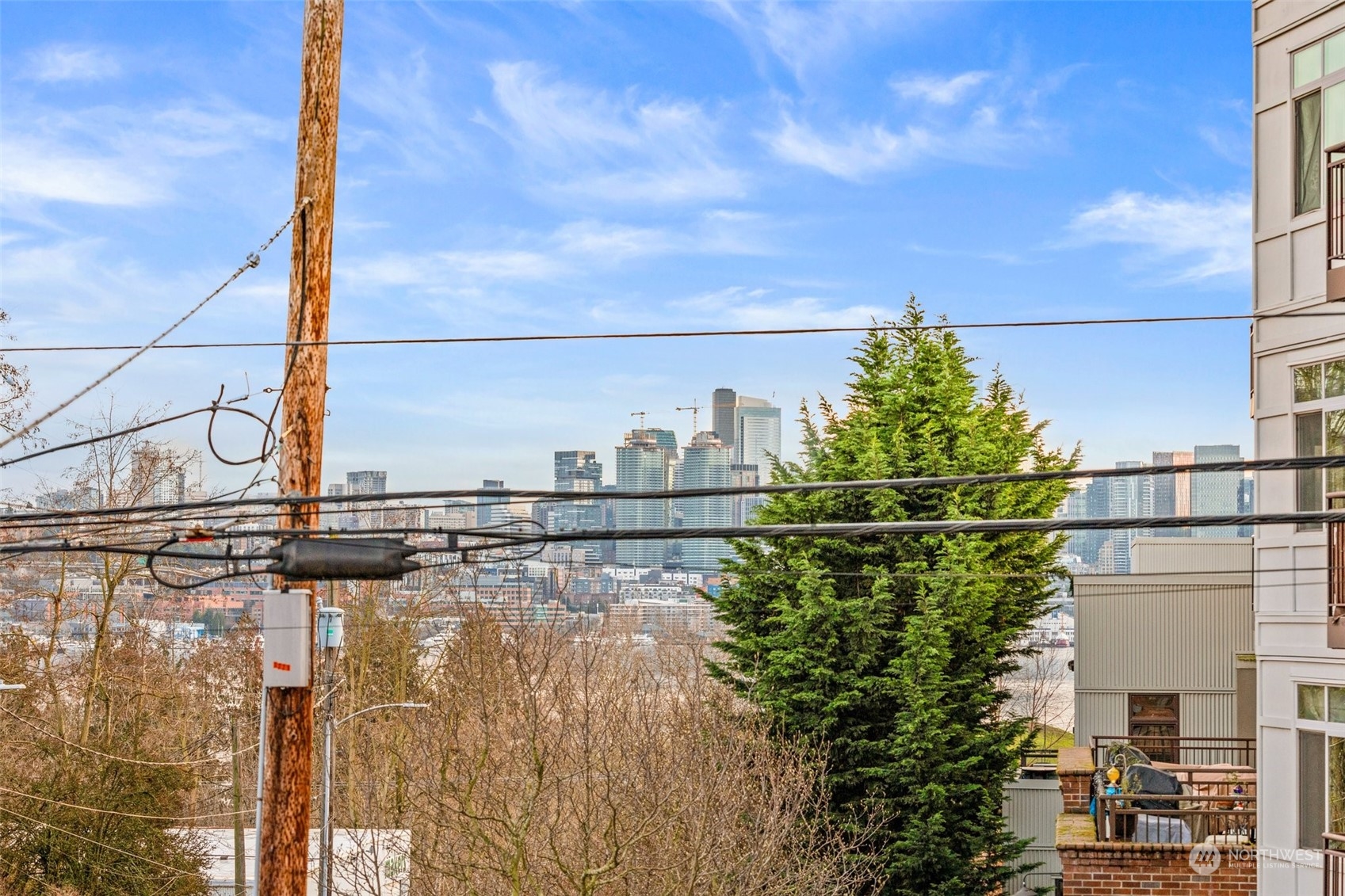 3401 Wallingford Avenue North, Unit 202 Seattle, WA 98103 - Photo 14 of 31