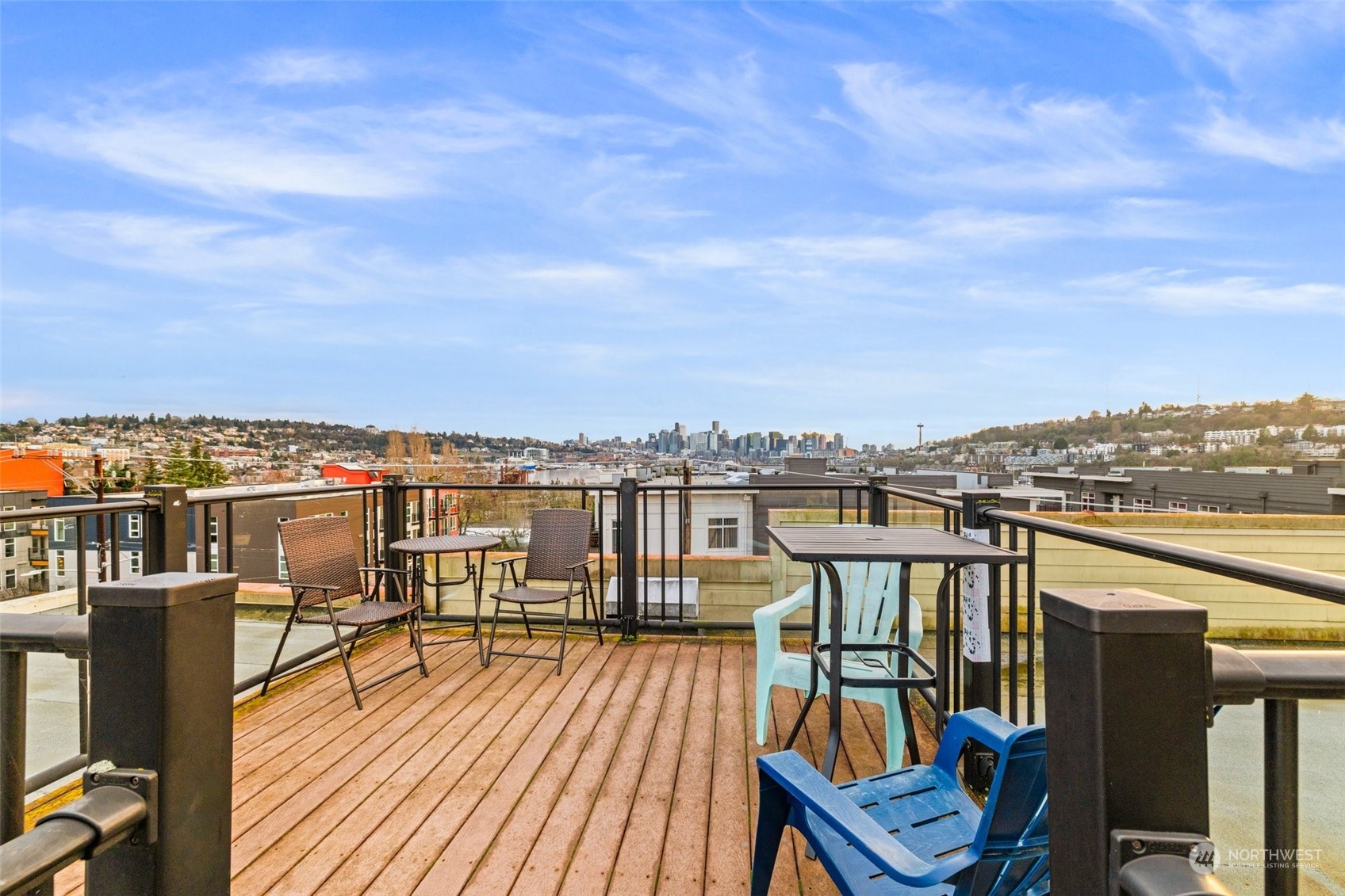 3401 Wallingford Avenue North, Unit 202 Seattle, WA 98103 - Photo 18 of 31