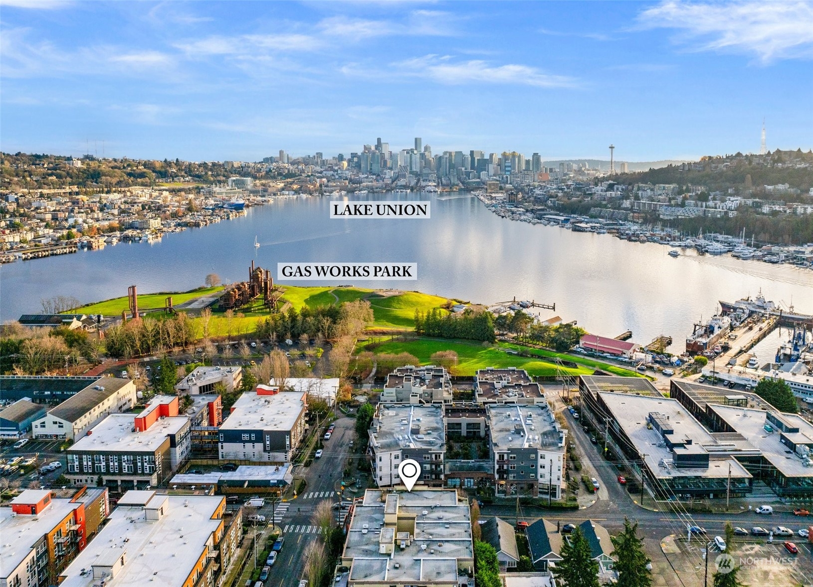 3401 Wallingford Avenue North, Unit 202 Seattle, WA 98103 - Photo 3 of 31