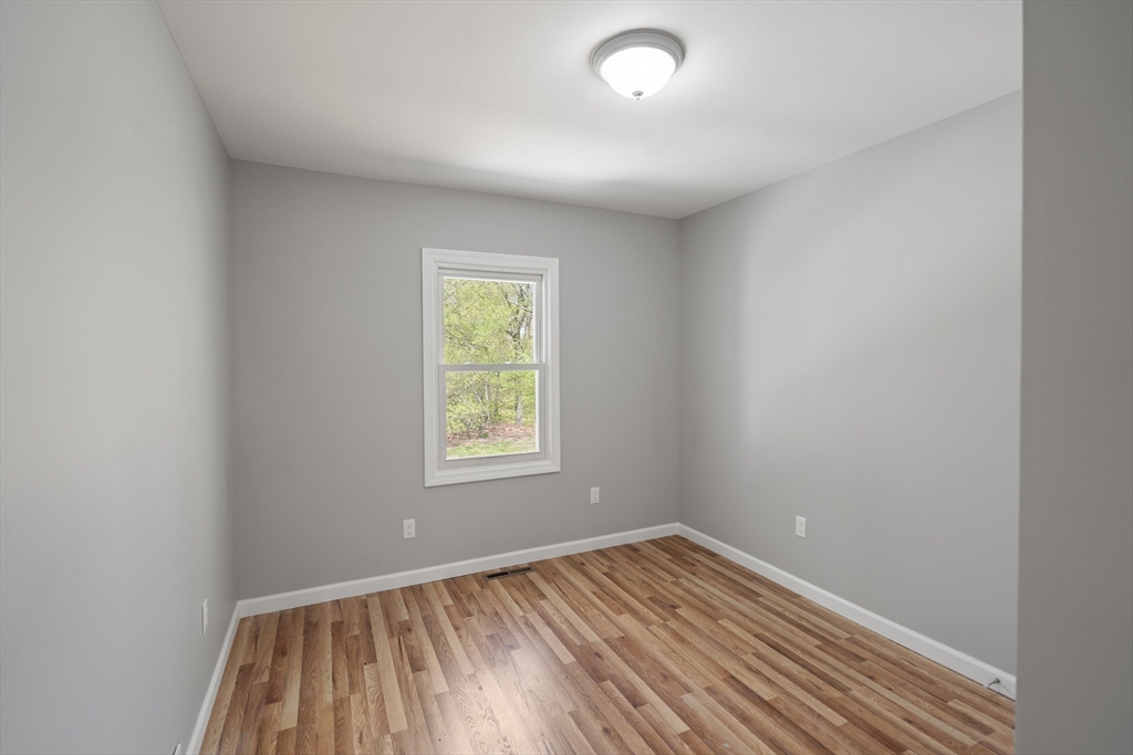 592 Prospect Street Chicopee, MA 01020 - Photo 12 of 22 Gallery Image 12
