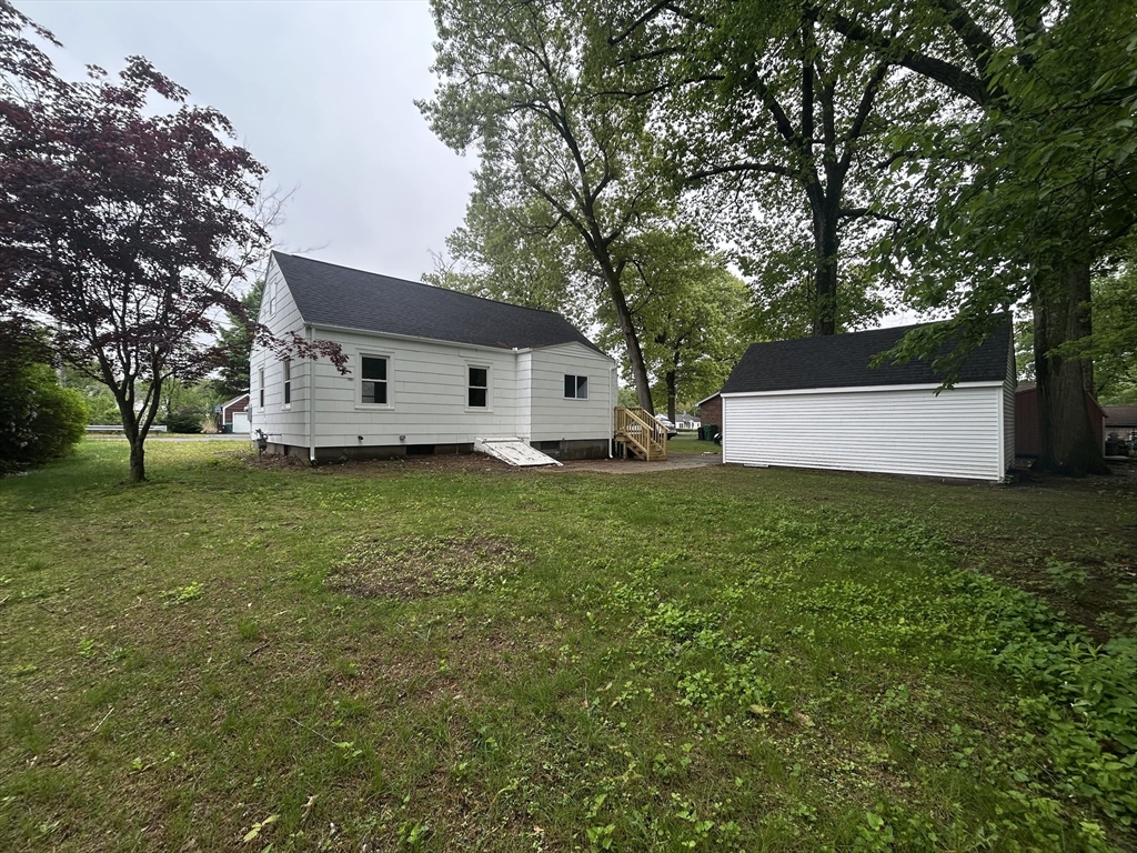 592 Prospect Street Chicopee, MA 01020 - Photo 18 of 22 Gallery Image 18