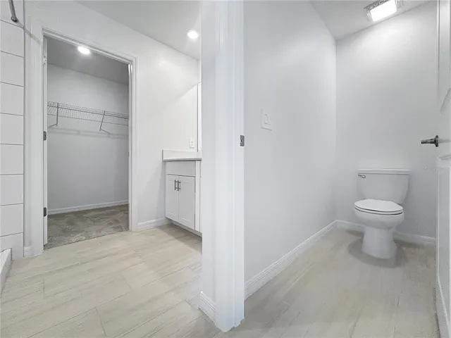 a bathroom with a toilet