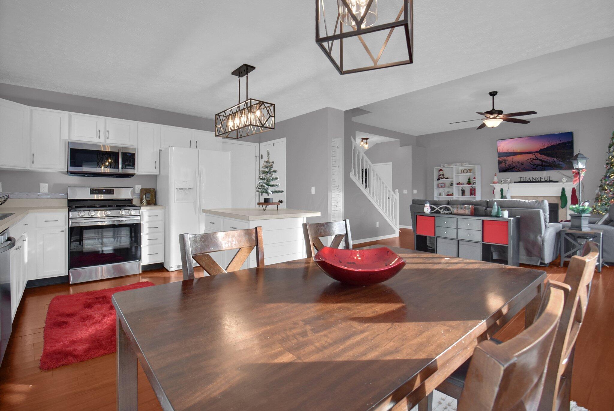 3213 Hines Road Columbus, OH 43230 - Photo 9 of 40 Dining Room
