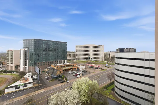 $289,900 | 3415 West End Avenue, Unit 904, Nashville, TN 37203