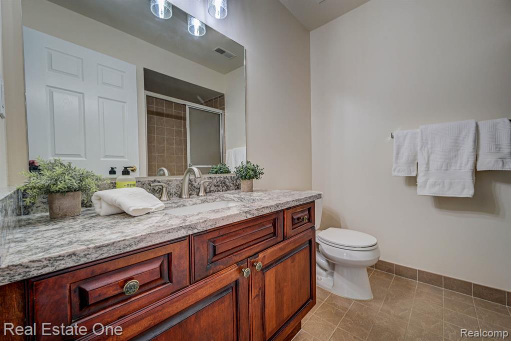 3578 Oakmonte Boulevard, Unit 96 Rochester, MI 48306 - Photo 28 of 47