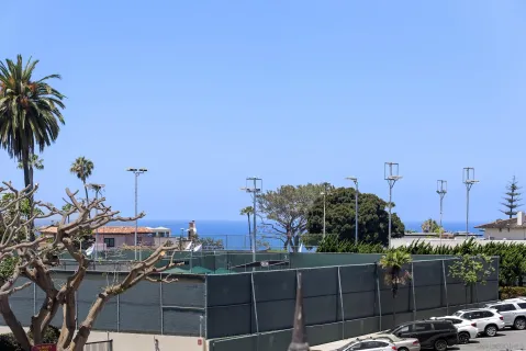 $2,875,000 | 718 Silver Street, La Jolla, CA 92037