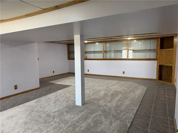 $240,000 | 325 East 4th Street, Maryville, MO 64468