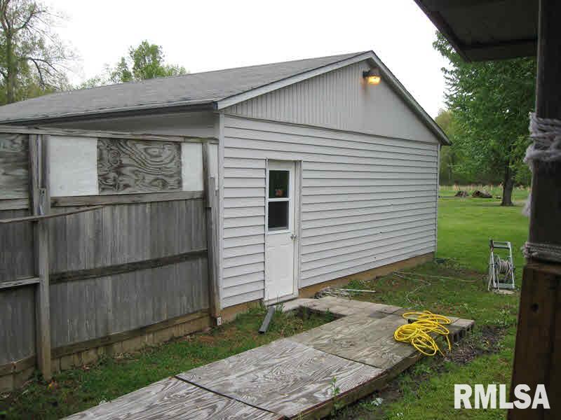 1774 Belgrade Road Metropolis, IL 62960 - Photo 2 of 14