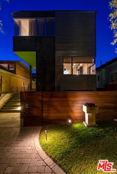 43 Ozone Avenue Venice, CA 90291 - Photo 30 of 30