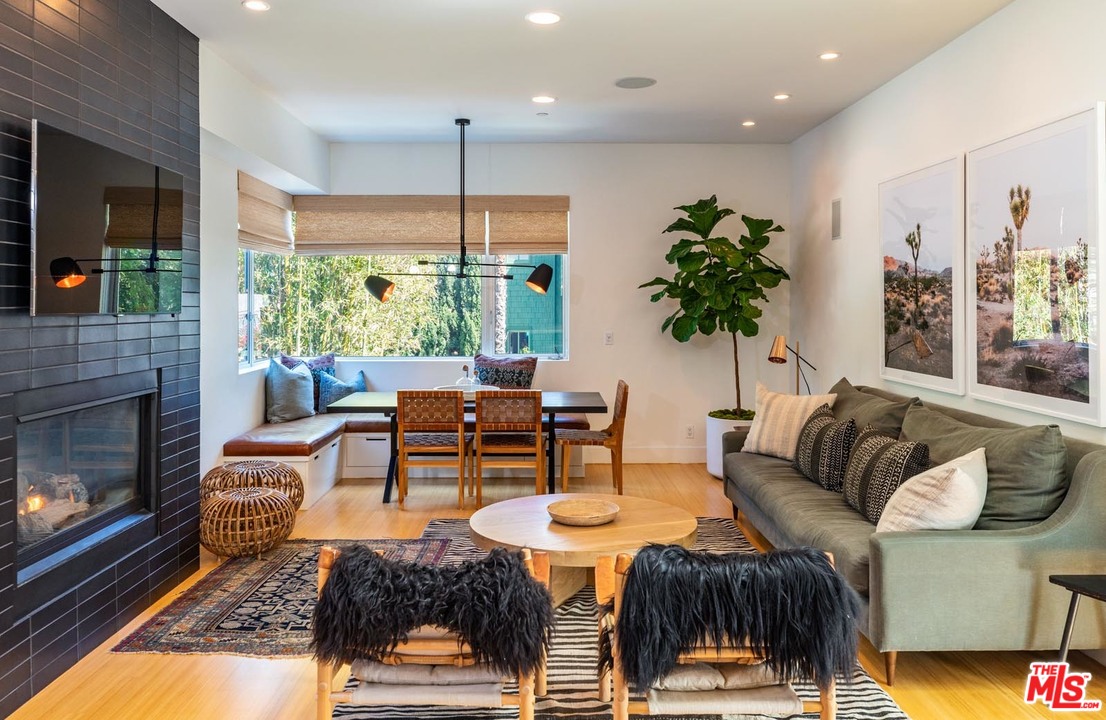 43 Ozone Avenue Venice, CA 90291 - Photo 6 of 30