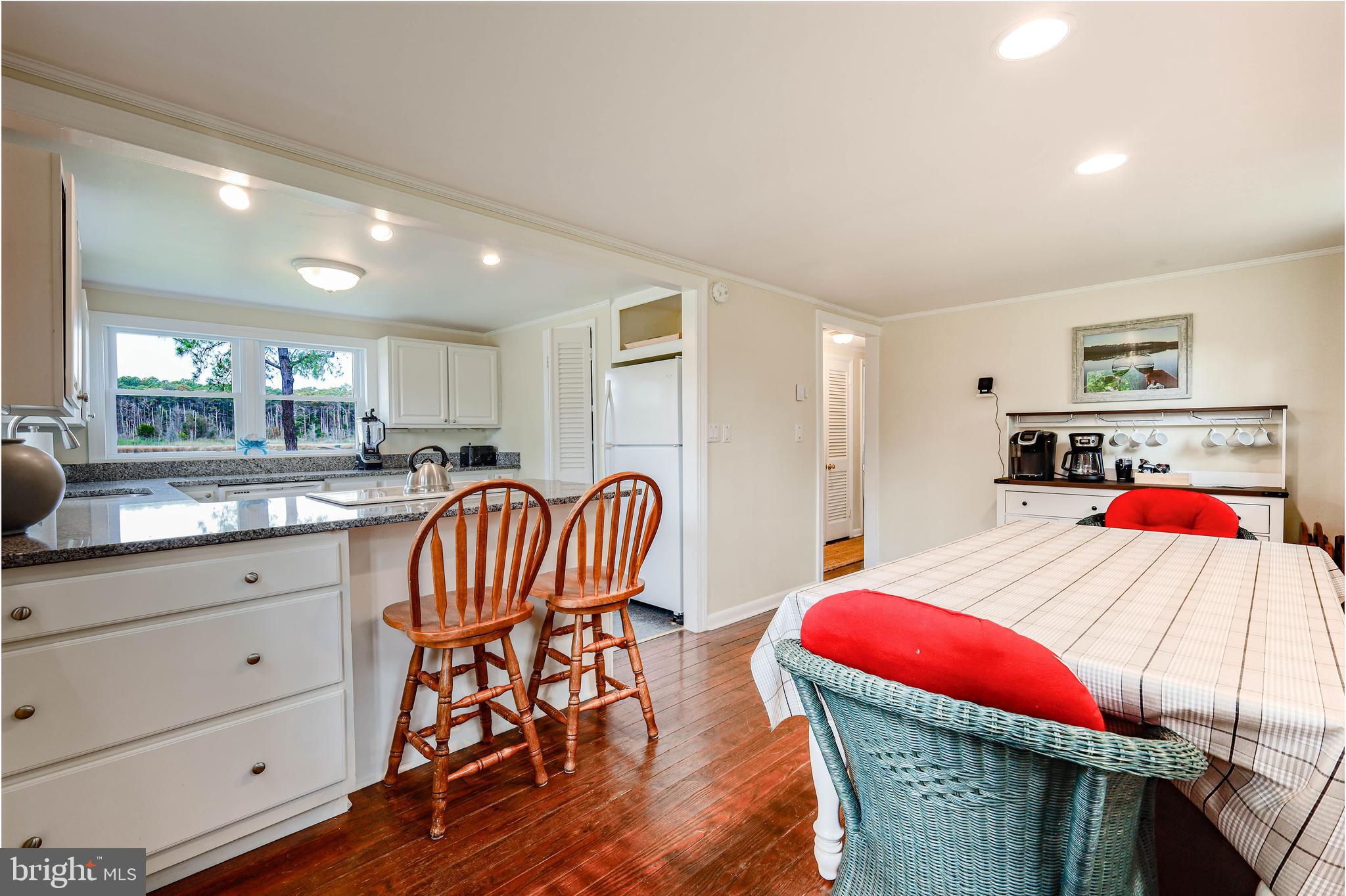 4004 Robinson Neck Road Taylors Island, MD 21669 - Photo 14 of 83 Main house dining room
