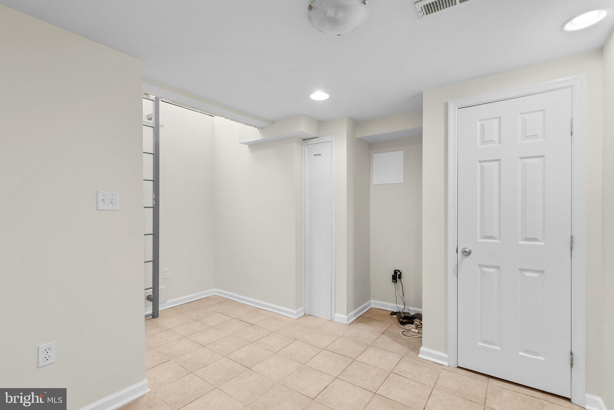 533 Florida Avenue Northwest, Unit 1 Washington, DC 20001 - Photo 15 of 21