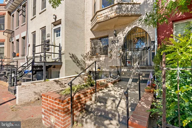 $1,600 | 533 Florida Avenue Northwest, Unit 1, Washington, DC 20001