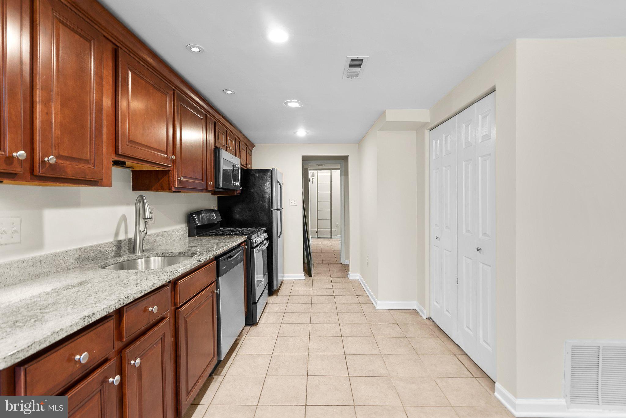 533 Florida Avenue Northwest, Unit 1 Washington, DC 20001 - Photo 10 of 21