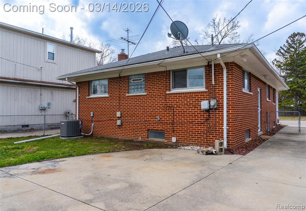22824 Donald Avenue Eastpointe, MI 48021 - Photo 31 of 36 Gallery Image 31