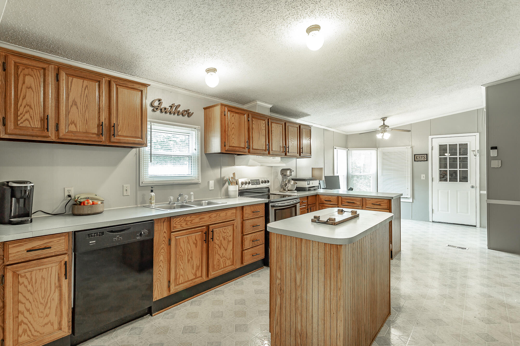 13806 Lillard Road Soddy Daisy, TN 37379 - Photo 7 of 47 13806 Lillard Road HD-7