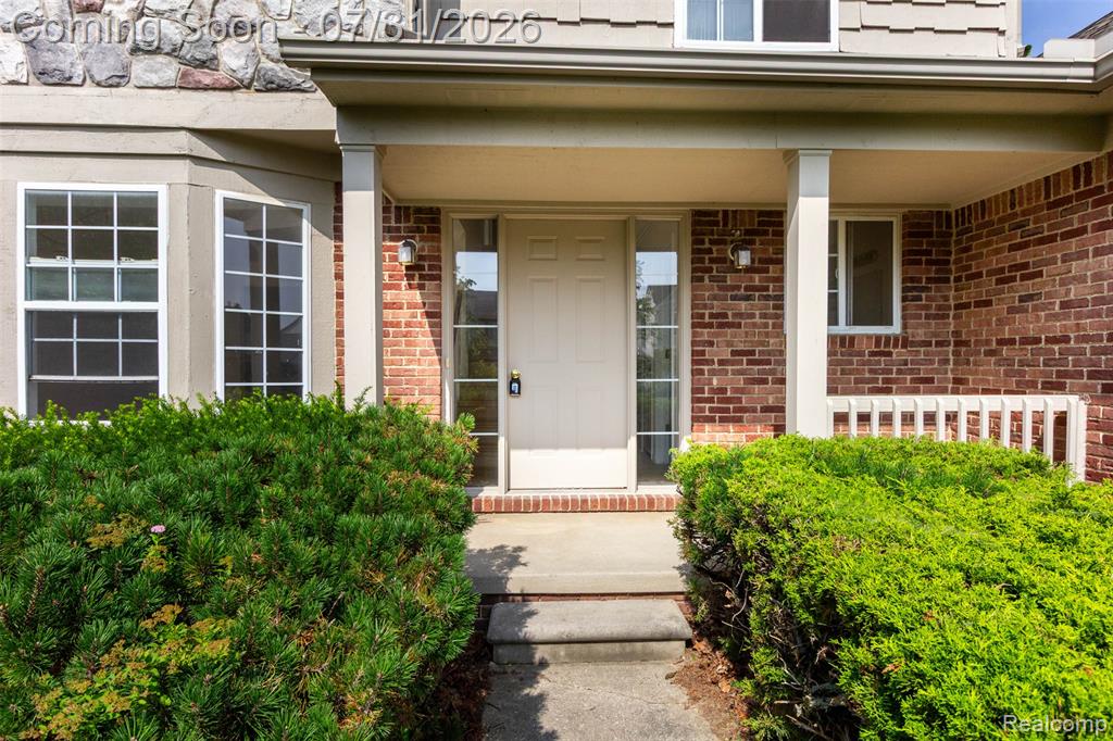 3388 Riverside Drive Canton, MI 48188 - Photo 5 of 48