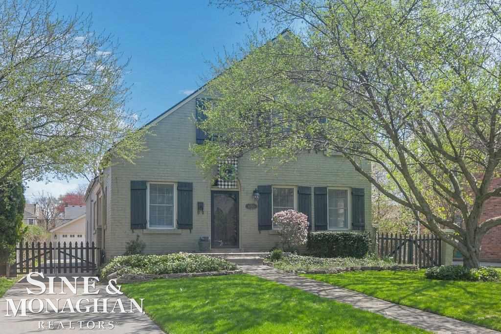 690 Rivard Boulevard Grosse Pointe, MI 48230 - Photo 39 of 43 50072838-38.JPG