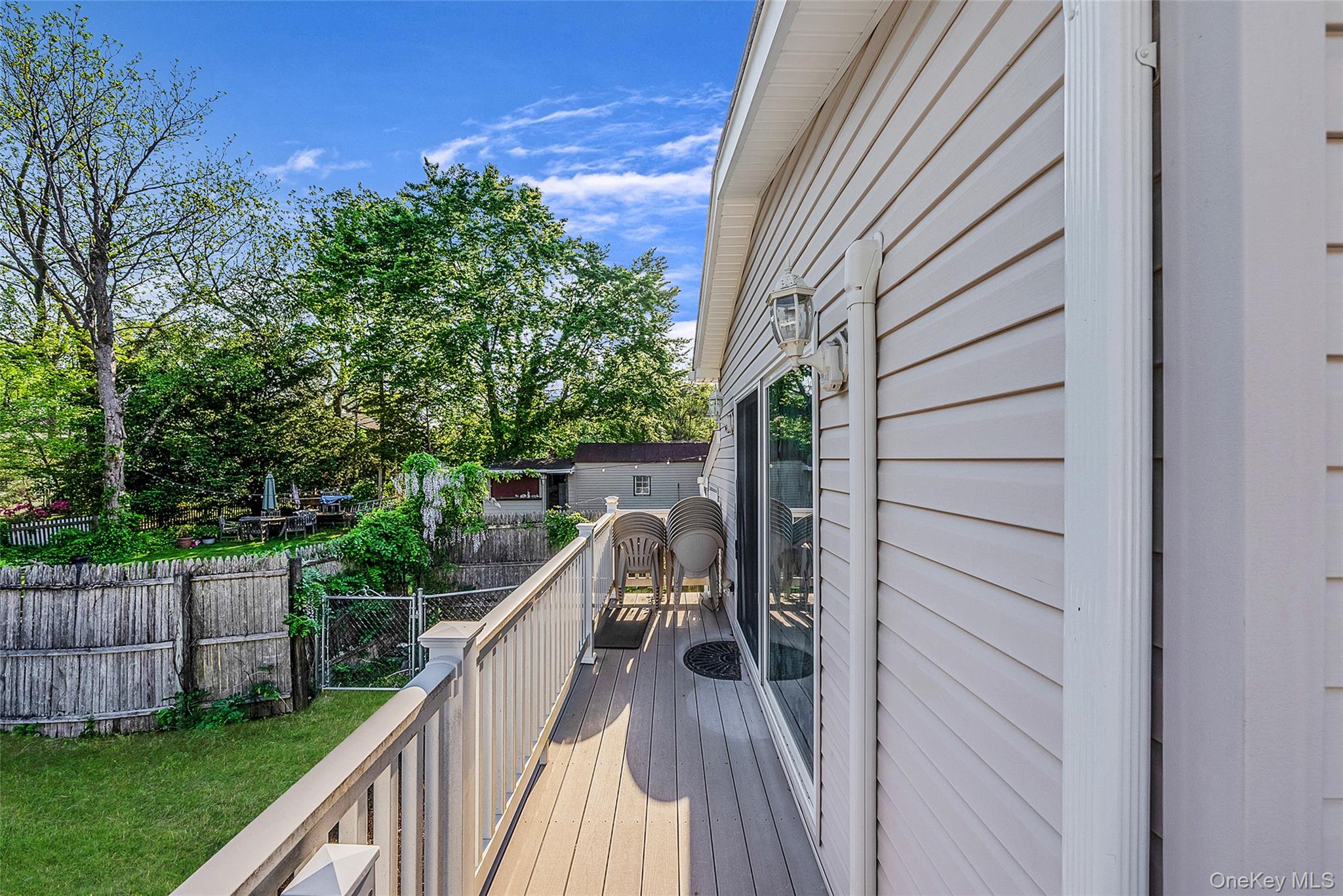 80 George Street Babylon, NY 11702 - Photo 5 of 41 a view of balcony and deck