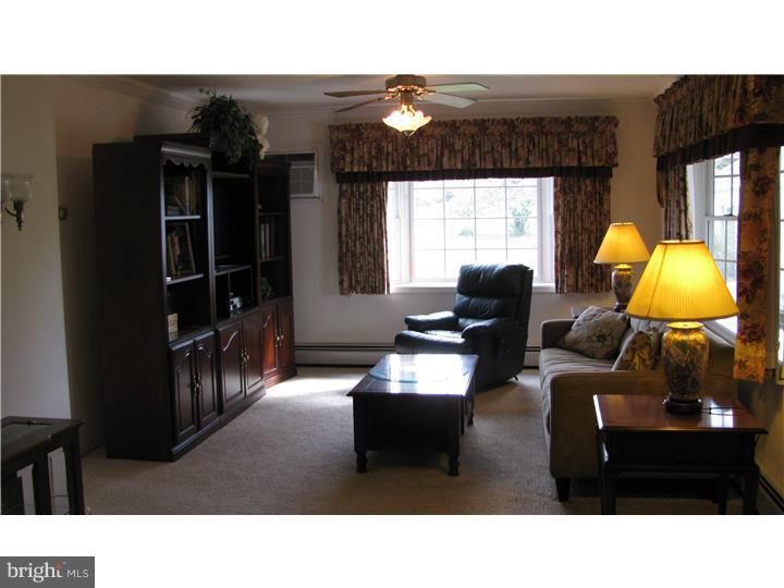 424 Beck Road Souderton, PA 18964 - Photo 11 of 23 Family Room