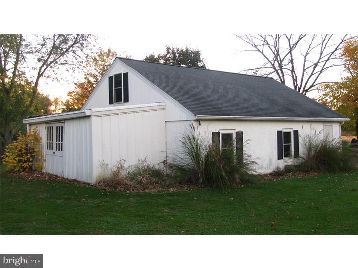 424 Beck Road Souderton, PA 18964 - Photo 21 of 23 Garage