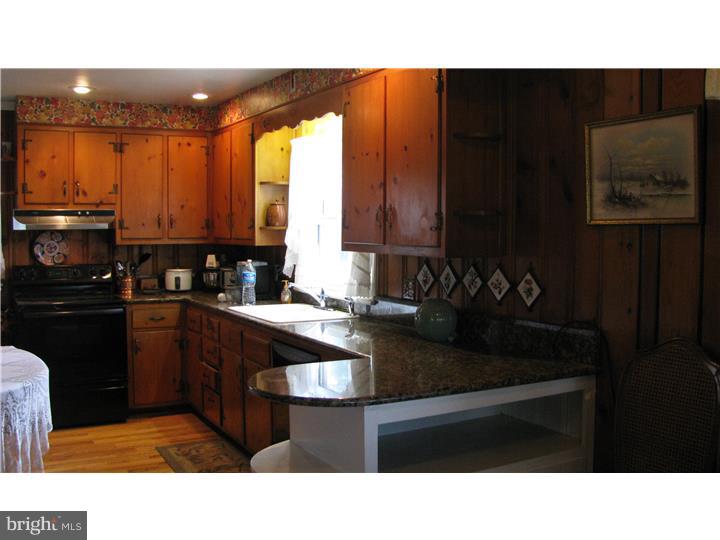 424 Beck Road Souderton, PA 18964 - Photo 8 of 23 Kitchen