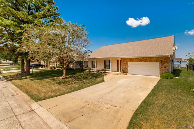$425,000 | 13603 Riverlake Drive, Covington, LA 70435