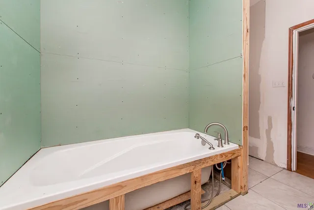 $425,000 | 13603 Riverlake Drive, Covington, LA 70435