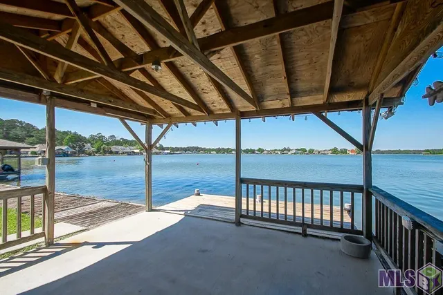 $425,000 | 13603 Riverlake Drive, Covington, LA 70435