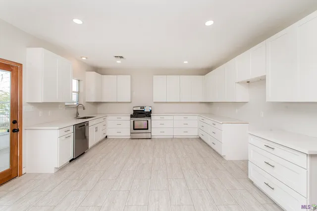 $425,000 | 13603 Riverlake Drive, Covington, LA 70435