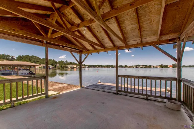 $425,000 | 13603 Riverlake Drive, Covington, LA 70435