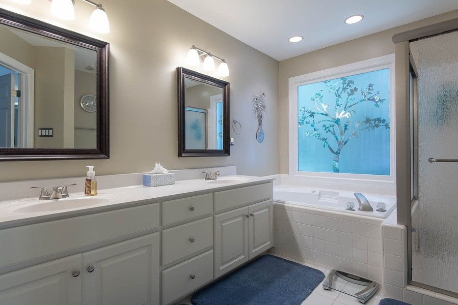 8909 Oxbridge Court Raleigh, NC 27613 - Photo 16 of 25 Master Bath/Spa