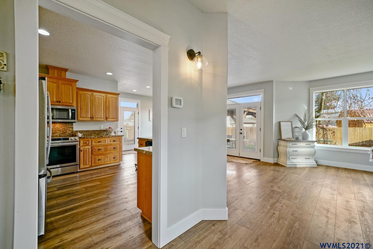 8044 Wheatland Road North Keizer, OR 97303 - Photo 7 of 40 Gallery Image 7