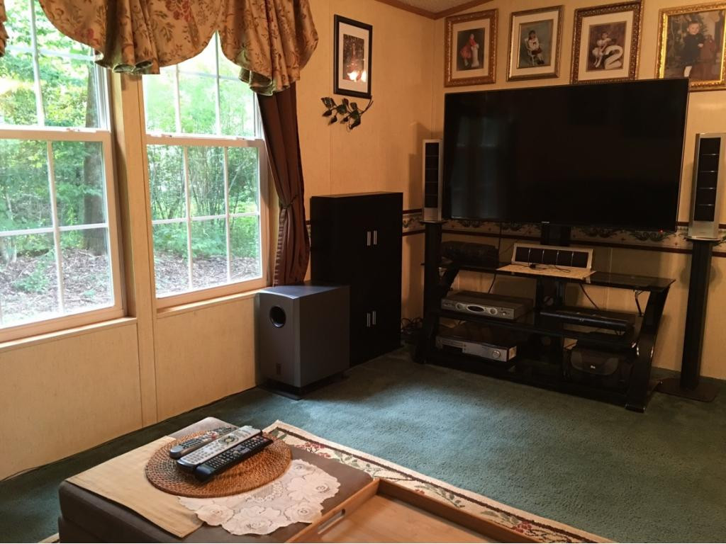 7702 Wells Boone Road Norton, VA 24273 - Photo 13 of 36 Den