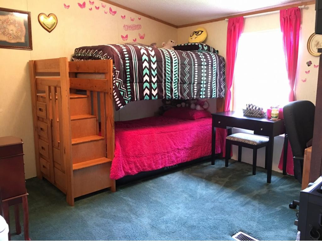 7702 Wells Boone Road Norton, VA 24273 - Photo 20 of 36 Bedroom 3