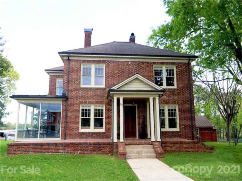 1817 1st Avenue Northwest, Hickory, NC 28601 Compass