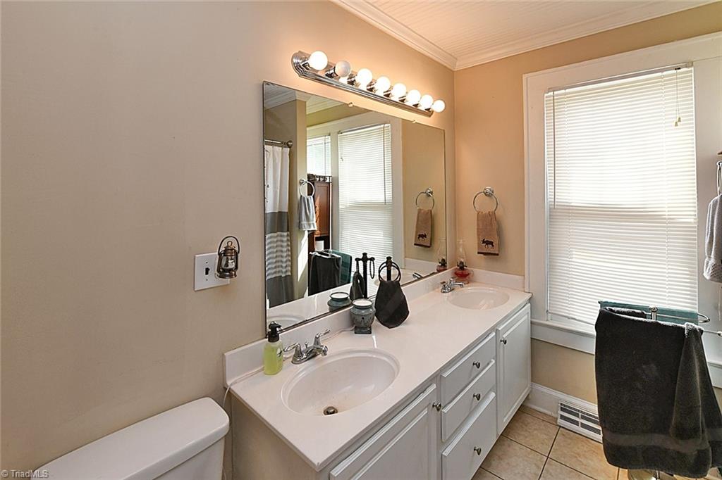 2145 Wesley Road Boonville, NC 27011 - Photo 12 of 25 Gallery Image 12