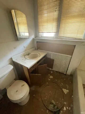 $44,900 | 702 Buntin Street, Vincennes, IN 47591