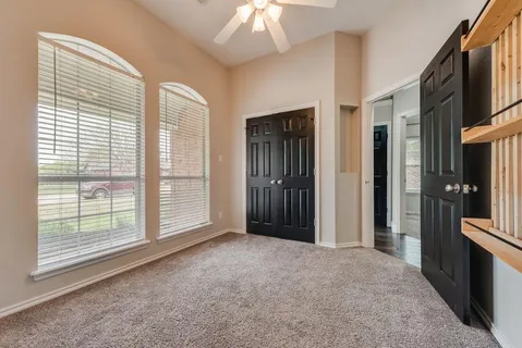 $325,000 | 1820 Sand Stone Drive, Sanger, TX 76266