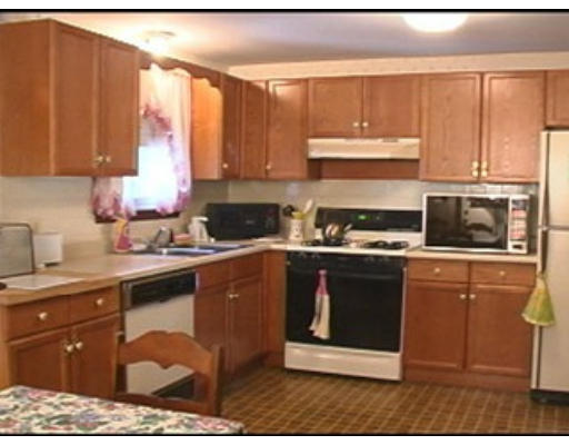 32 Kensington Road Norton, MA 02766 - Photo 6 of 13 Gallery Image 6