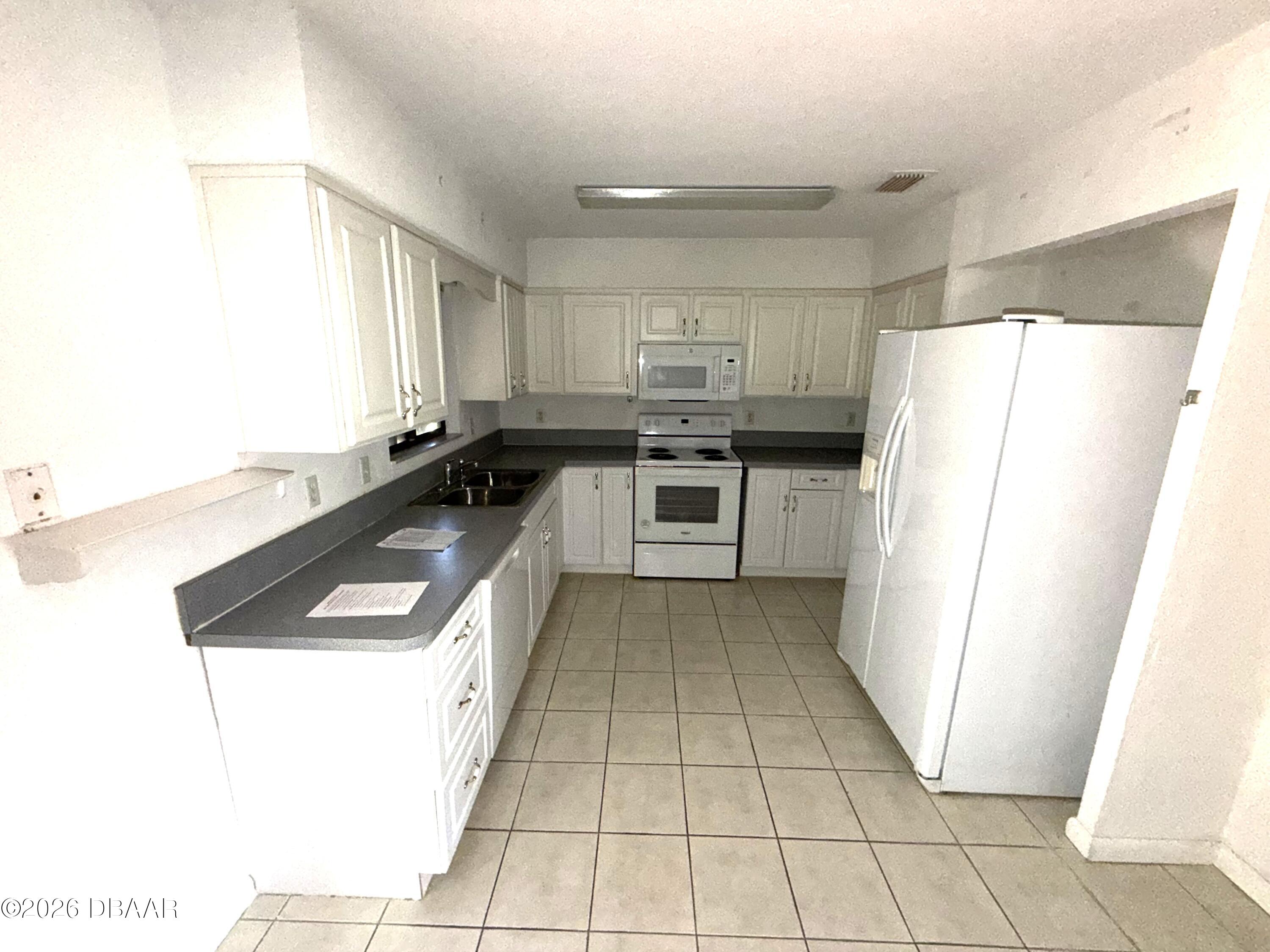 1854 Lime Tree Drive Edgewater, FL 32141 - Photo 3 of 12 Kitchen
