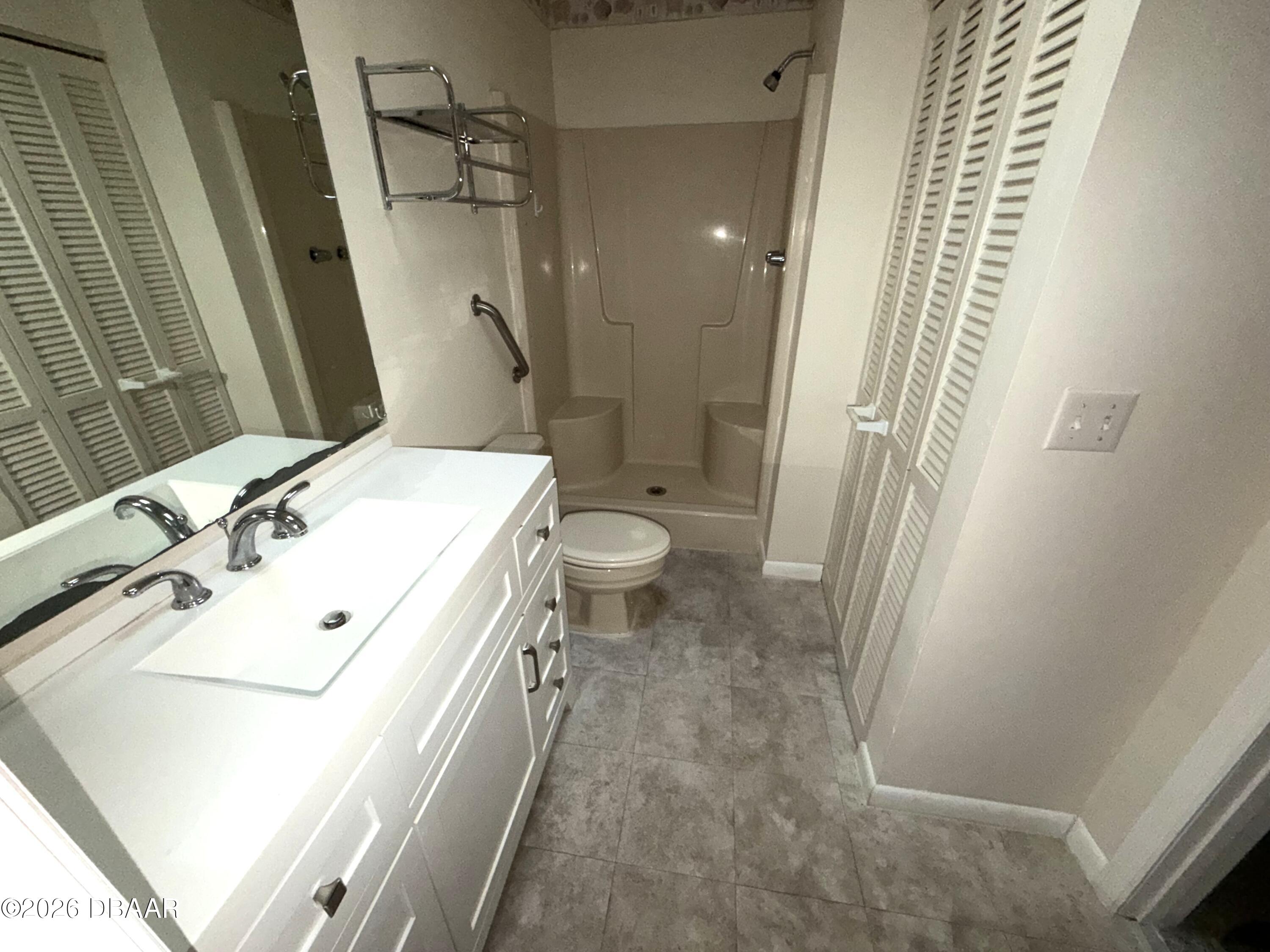 1854 Lime Tree Drive Edgewater, FL 32141 - Photo 7 of 12 Primary Bath
