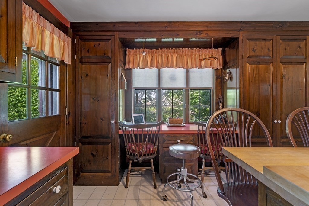 10 Jersey Lane Manchester, MA 01944 - Photo 13 of 34