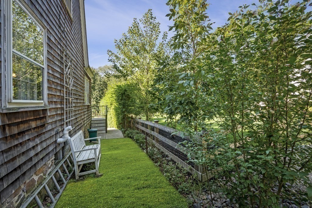 10 Jersey Lane Manchester, MA 01944 - Photo 24 of 34