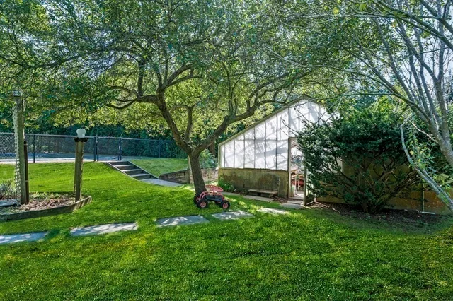 $955,000 | 10 Jersey Lane, Manchester, MA 01944