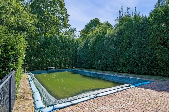 $955,000 | 10 Jersey Lane, Manchester, MA 01944