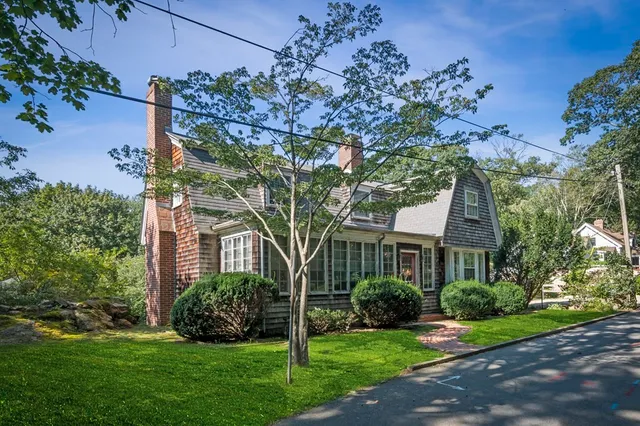 $955,000 | 10 Jersey Lane, Manchester, MA 01944